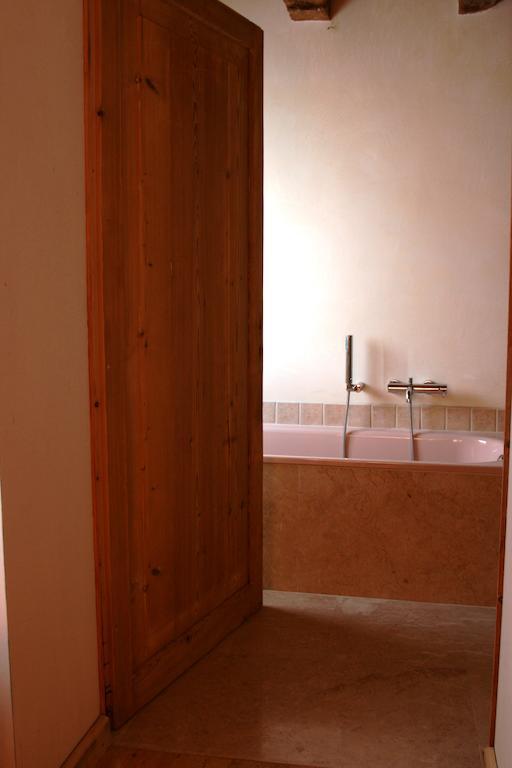 La Maison Lion Cesiomaggiore Habitación foto